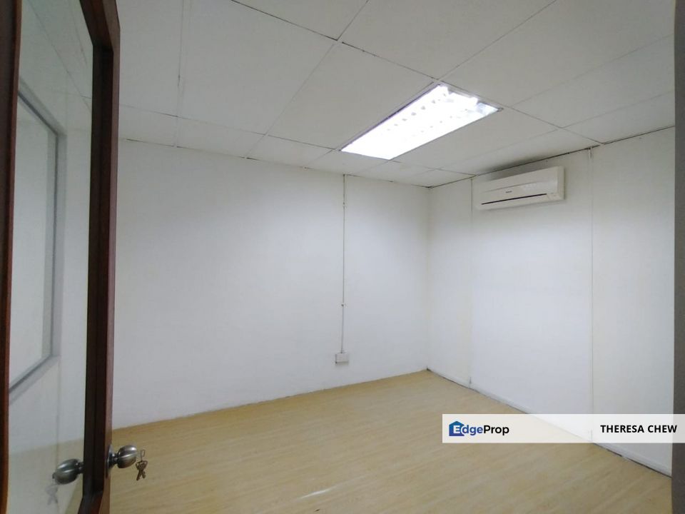 Sentul Renovated 1st Floor Office Facing Main Road, Kuala Lumpur, Sentul