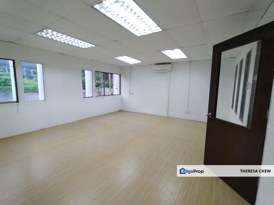 Sentul Renovated 1st Floor Office Facing Main Road, Kuala Lumpur, Sentul