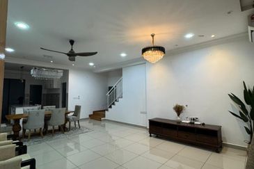 Ayden Townhouse Warisan Puteri