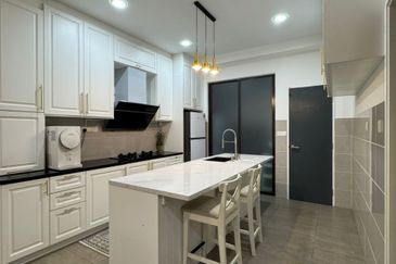 Ayden Townhouse Warisan Puteri