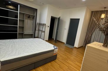 Ayden Townhouse Warisan Puteri