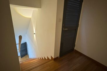 Ayden Townhouse Warisan Puteri