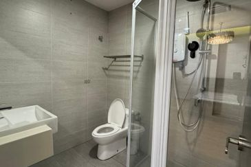 Ayden Townhouse Warisan Puteri