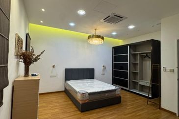 Ayden Townhouse Warisan Puteri