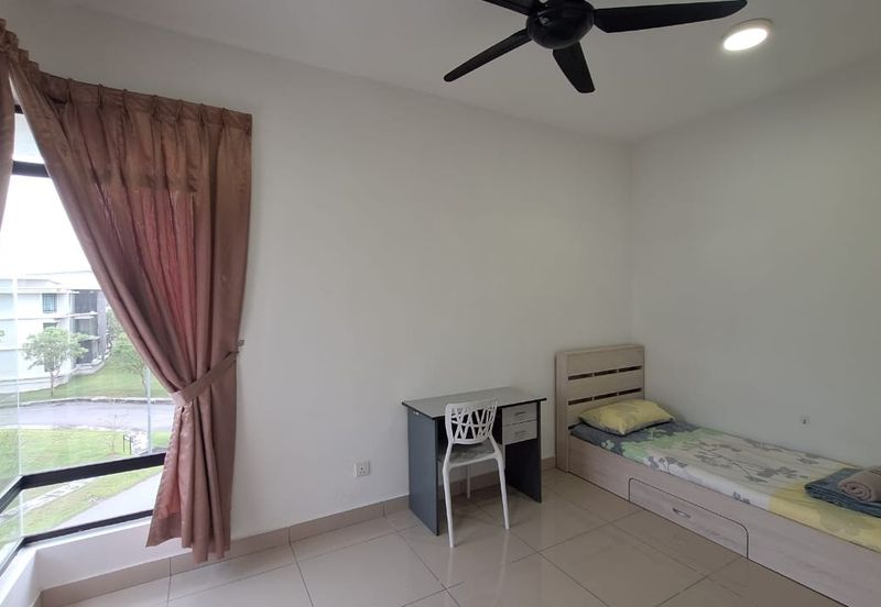 Meadow Park Town Villa 4-Bedroom Ensuite With Dual Parking Spaces