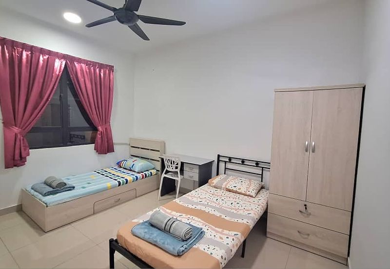 Meadow Park Town Villa 4-Bedroom Ensuite With Dual Parking Spaces