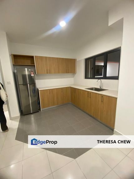 A neat and tidy, mid-level corner lot unit for rent, Selangor, Sepang