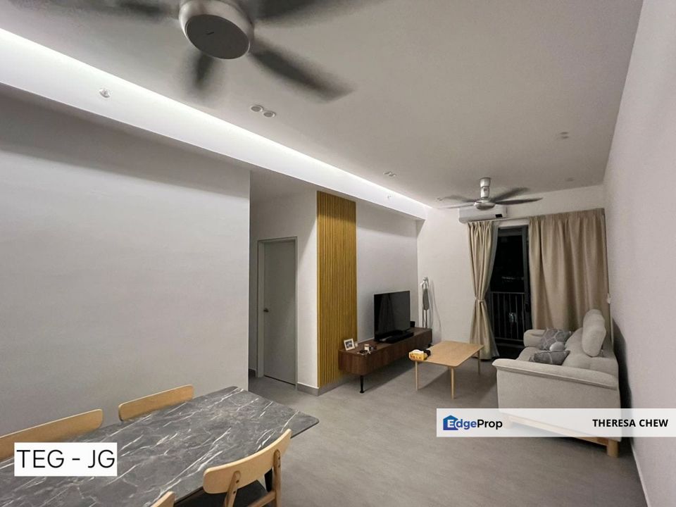 Sunsuria Forum Well-Maintained 3-Room Corner Unit, Selangor, Petaling Jaya