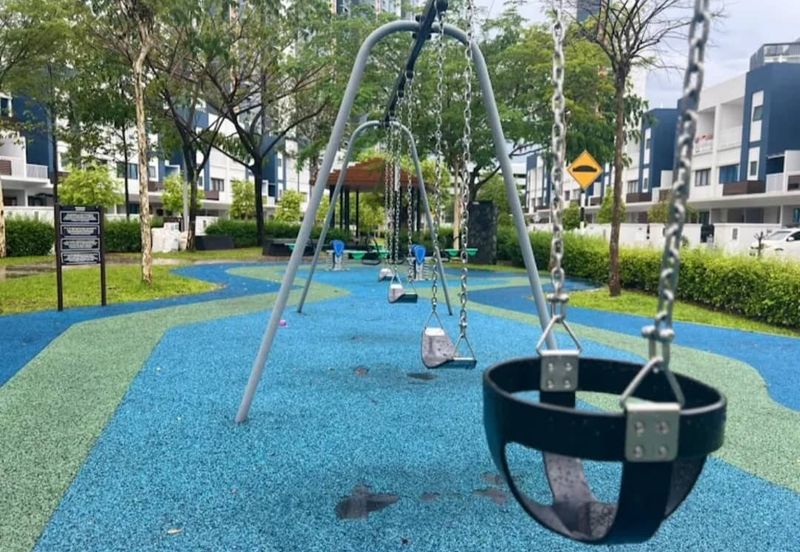 Ayden Townhouse Warisan Puteri