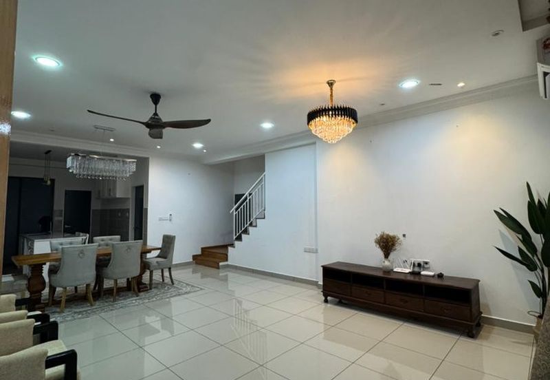 Ayden Townhouse Warisan Puteri