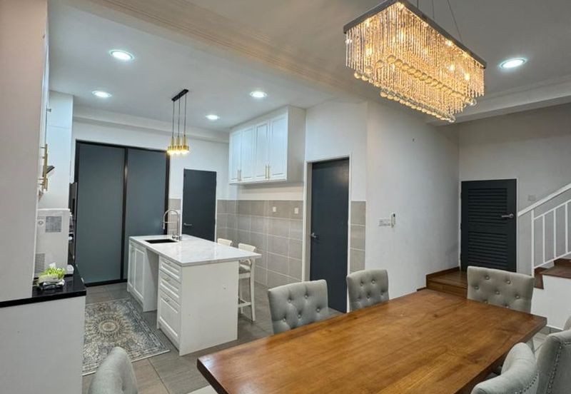 Ayden Townhouse Warisan Puteri