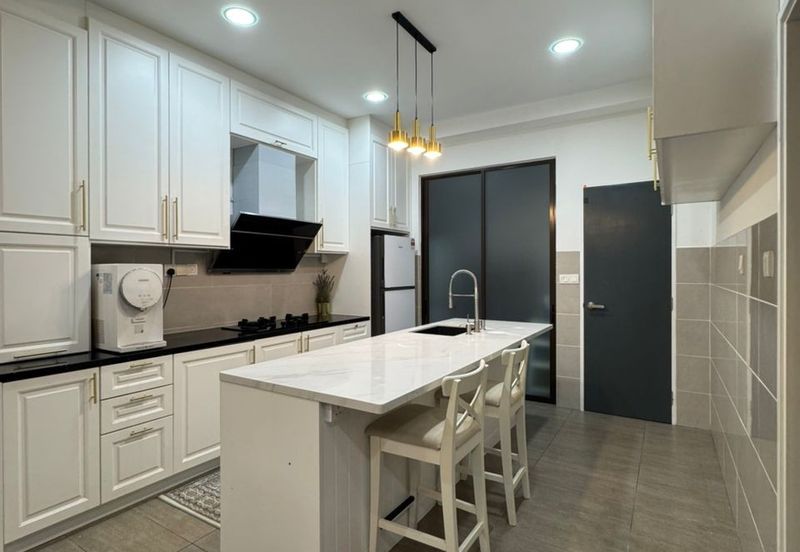 Ayden Townhouse Warisan Puteri