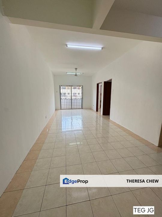 Bayu Villa Klang Bayu Perdana Basic Unit With 3 Bedrooms And Balcony, Selangor, Klang