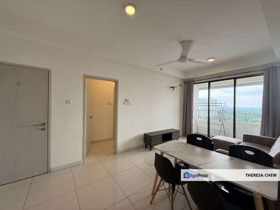 Horizon Suites 2-Room Partially Furnished, Selangor, Dengkil