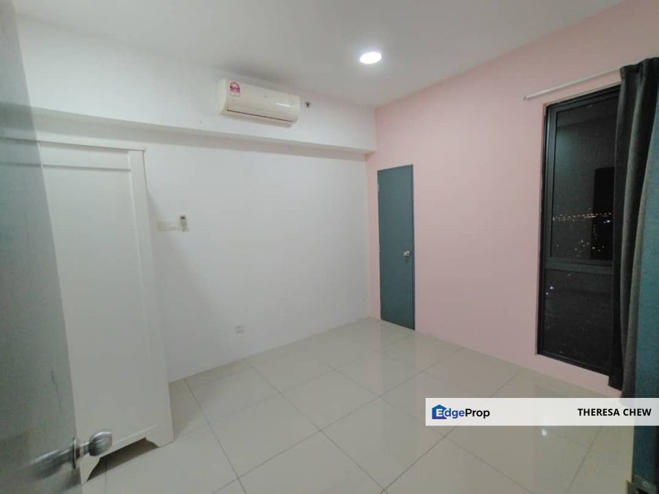 Menara Geno Studio with 1-Room Partition, Partially Furnished, Selangor, USJ