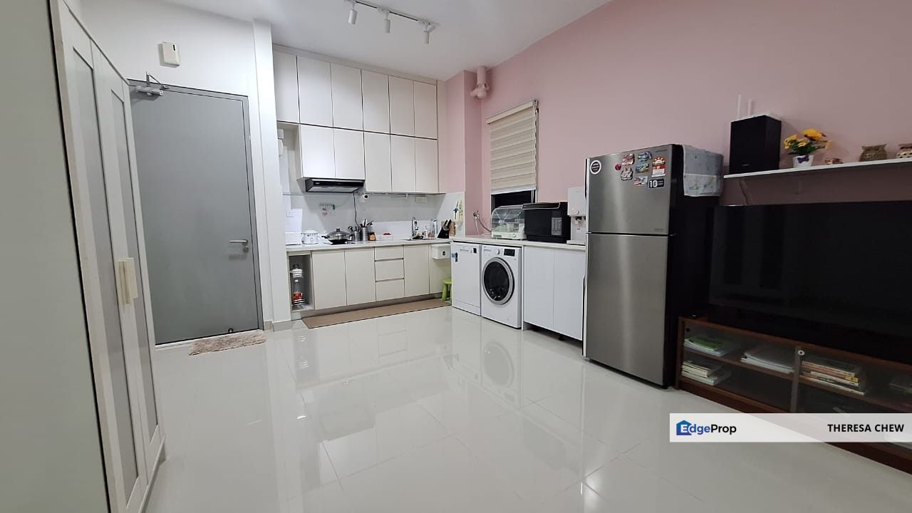 Core Soho Suites Renovated Studio With 2 Parking, Selangor, Sepang