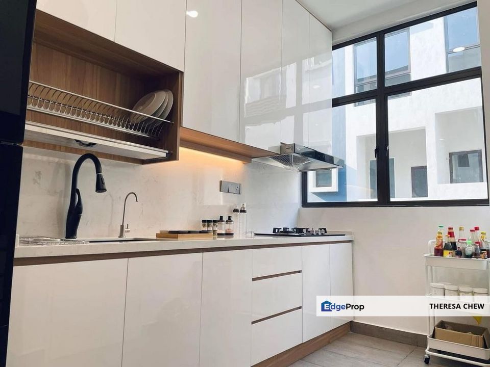 Ayden Townhouse 3-Room Fully Furnished, Selangor, Sepang