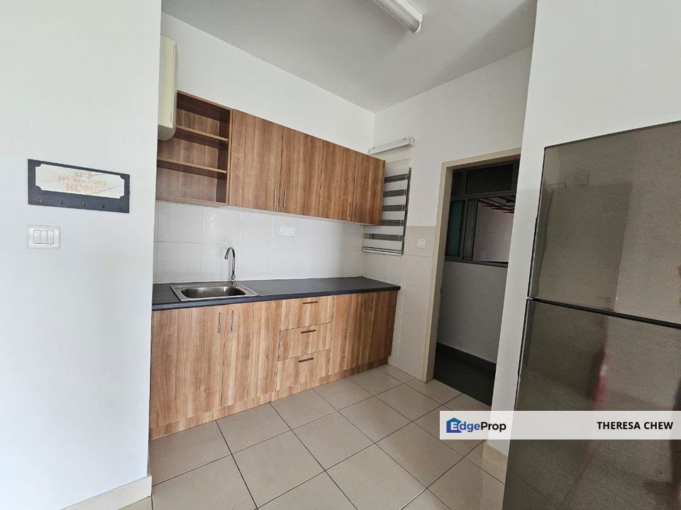 Alanis 3-Room Partially Furnished, Selangor, Sepang