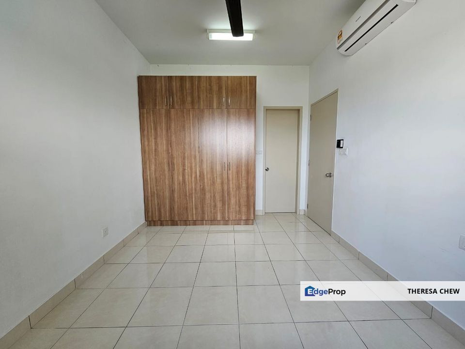 Alanis 3-Room Partially Furnished, Selangor, Sepang