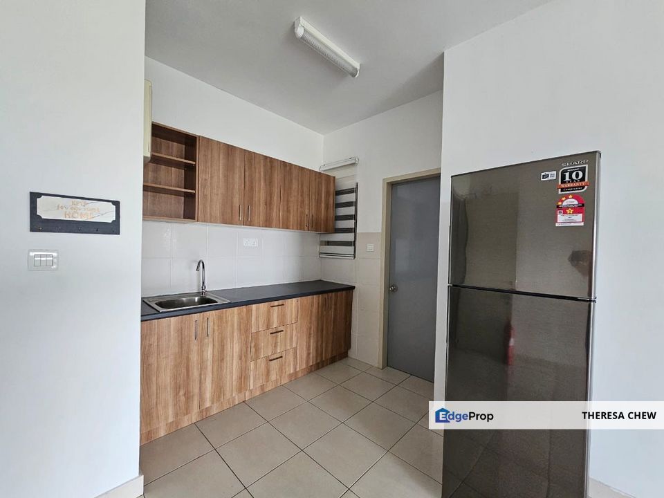 Alanis 3-Room Partially Furnished, Selangor, Sepang