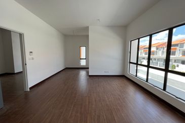 Jalan Setia Utama U13/39F