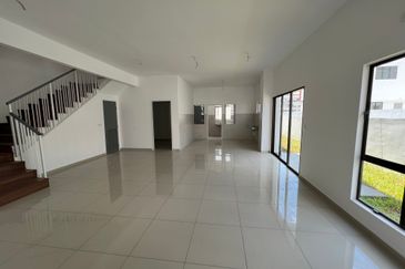 Jalan Setia Utama U13/39F