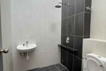 Jalan Setia Utama U13/39F