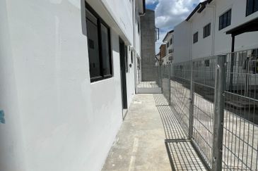 Jalan Setia Utama U13/39F