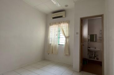 Jalan Setia Impian U13/8B