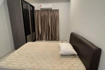 Jalan Setia Indah U13/11P