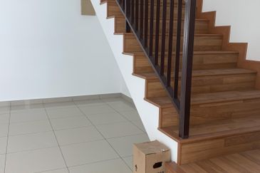 ATHIRA, Bandar Bukit Raja