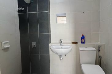 Jalan Setia Utama U13/37L