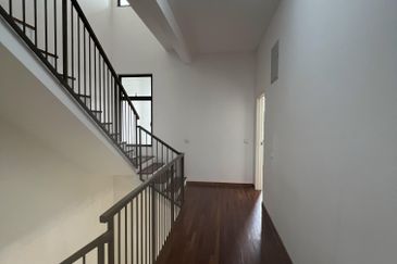 Jalan Setia Utama U13/37L