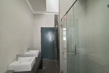 Jalan Setia Utama U13/37L