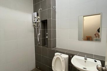 Jalan Setia Permai U13/43