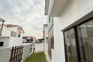 Setia Utama 3 endlot house for Sale 