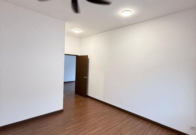 Setia Utama 3 endlot house for Sale 