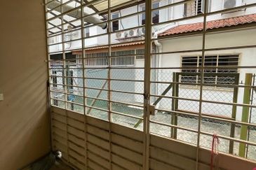 Jalan Setia Indah U13/11H