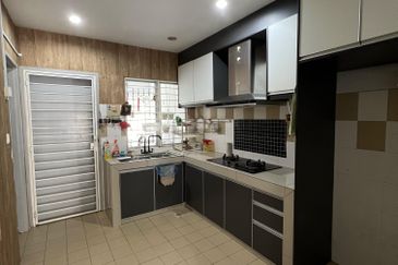 Jalan Setia Indah U13/11C