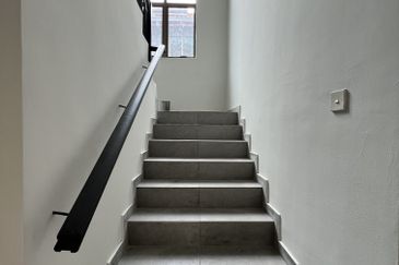 Aman Perdana Bungalow double storey for Sale