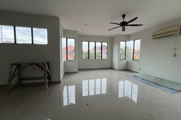 Aman Perdana Bungalow double storey for Sale