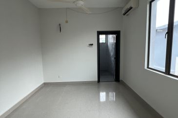 Aman Perdana Bungalow double storey for Sale