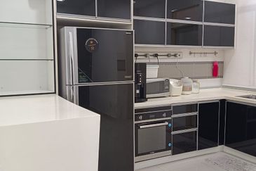 Jalan Setia Indah U13/10