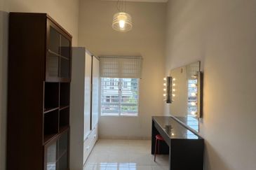 Jalan Setia Indah U13/10