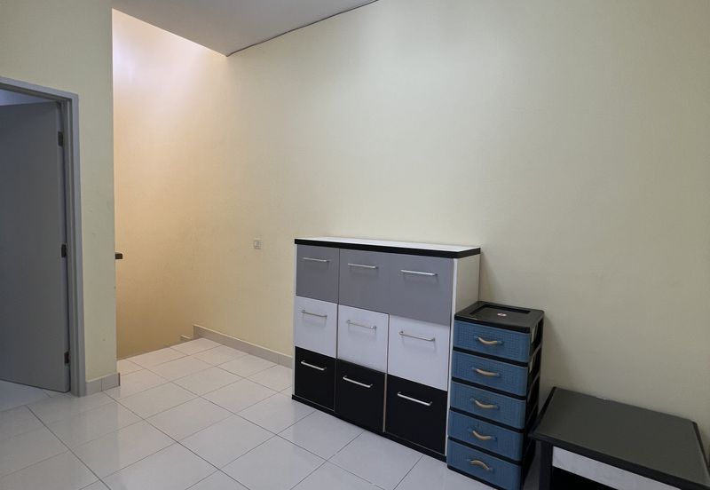 Jalan Setia Impian U13/7