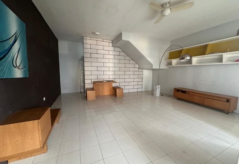 Jalan Setia Indah U13/11H