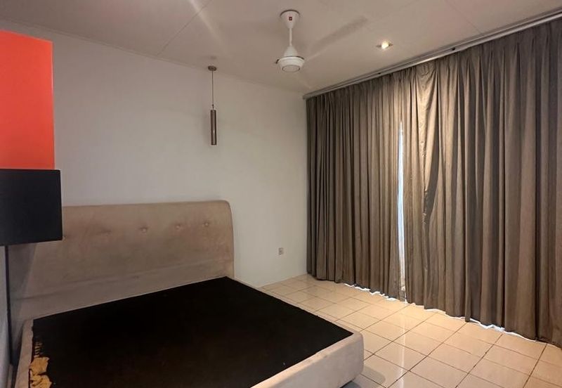 Jalan Setia Indah U13/11H