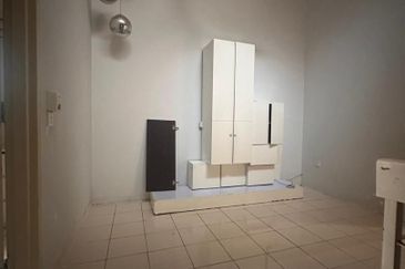 Jalan Setia Indah U13/11H