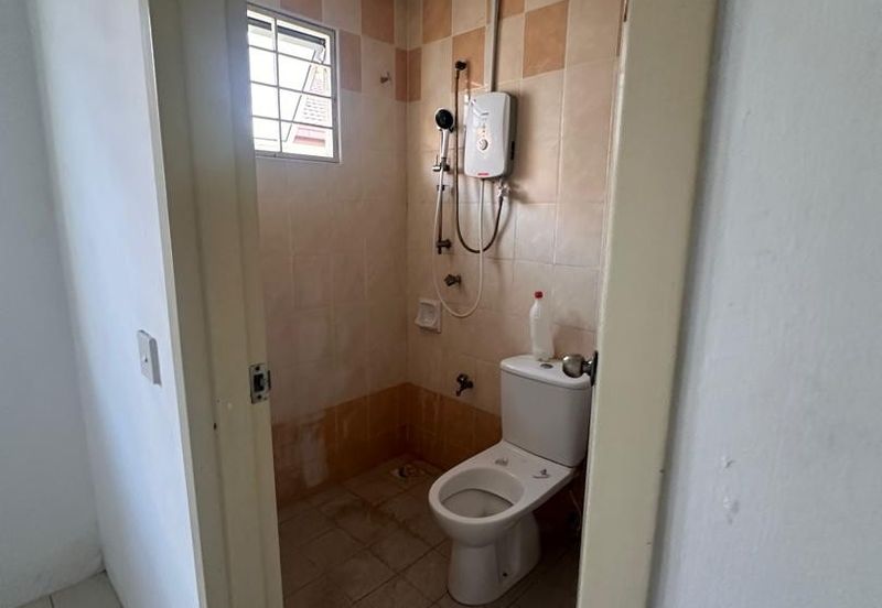 Jalan Setia Indah U13/11H