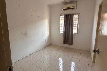 Jalan Setia Indah U13/11H